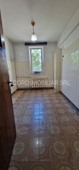 Tomis 2 apartament 3 camere decomandate, garaj si loc de parcare. - 13