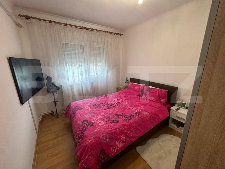 Apartament de 4 camere, 80 mp, decomandat, zona Sara Cartier 1 Mai