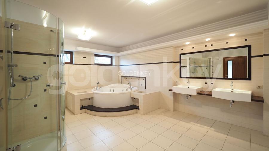 Vilă individuala superba cu 7 camere si piscina exterioara - 17