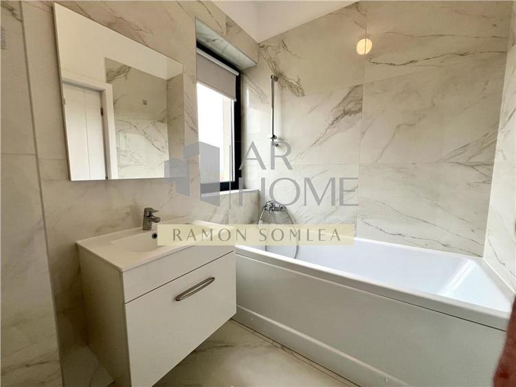 Garsoniera , de lux, parcare, zona Vest Ploiesti