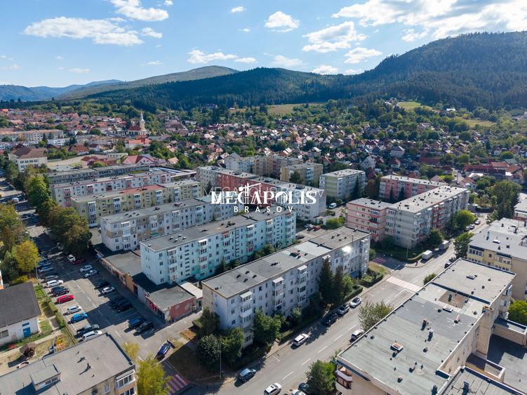 2 camere decomandat, 53 mp, Electroprecizia Săcele