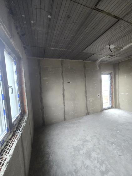 Vila curte, Domnesti 4 camere 2 bai curte 400 mp deschidere 20 ml zona centrala