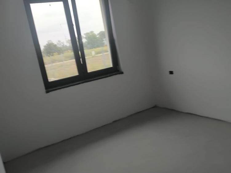 Casă modernă 3 camere, 140 mp, semifinisata teren 400 mp