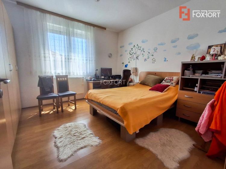 Casa individuala cu 8 camere si teren de 832 mp de vanzare, zona Girocului - 15