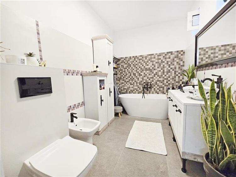 Casa Brancoveanu-mobilata si utilata-metrou - 13