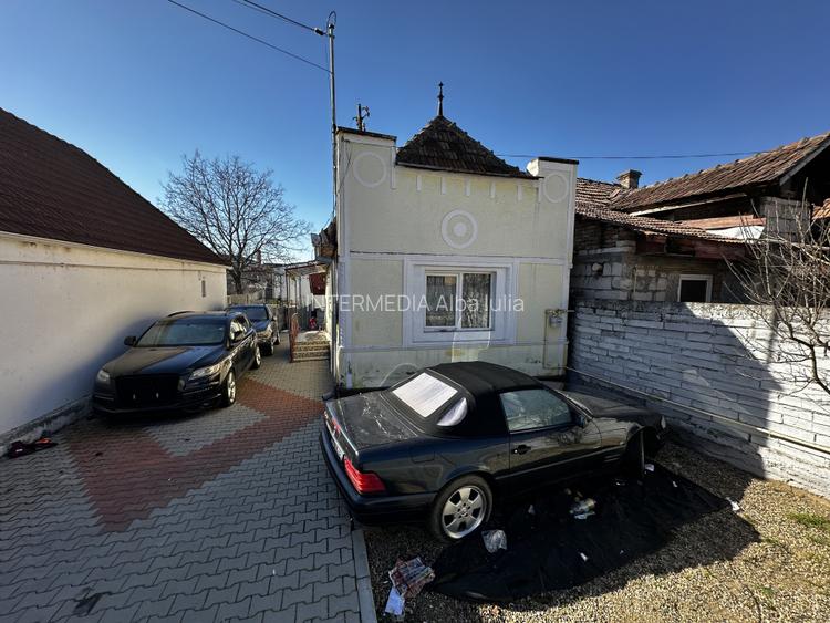 Casa Vanzare Centru Ultracentral 110 mp cu 581 Mp Teren Utilitati Asfalt - 2