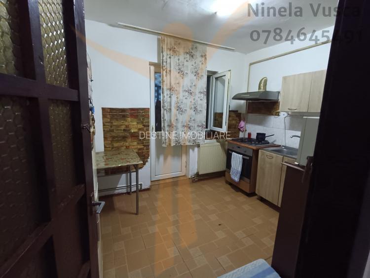  Apartament 3 camere decomandat cu spatiu de depozitare – Micro 11, Targoviste - 8
