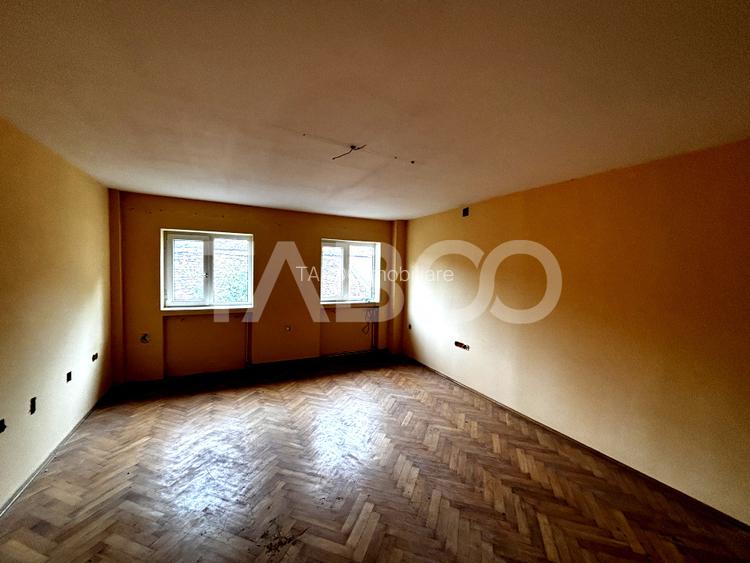 Apartament de vanzare  4 camere  110 mp Orasul de Jos Sibiu - 4