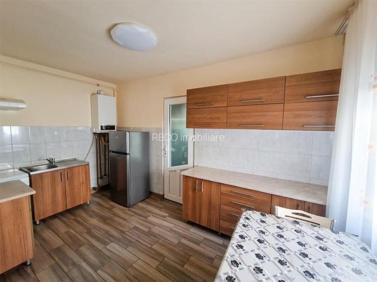 RECO Casa cu 2 camere+living, renovata complet, in Episcopia Bihor - 10