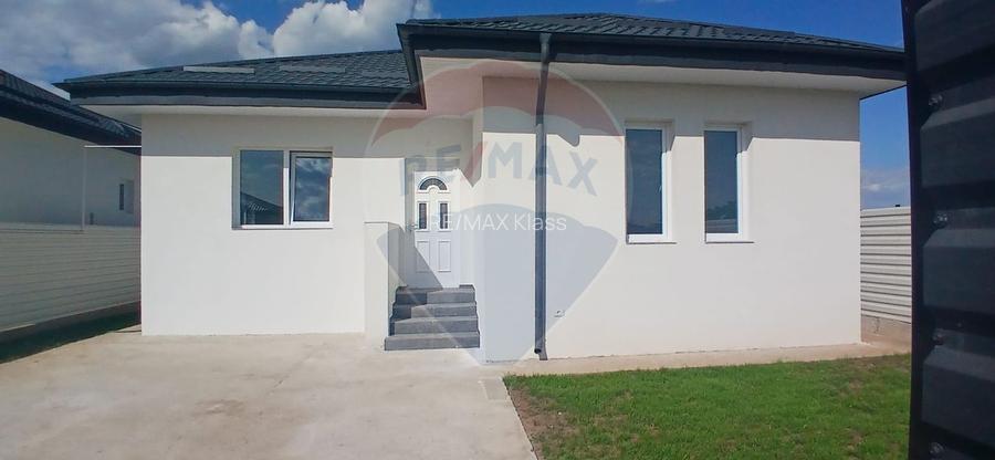 Casa noua Crevedia | gata de mutare | 3 camere - 8