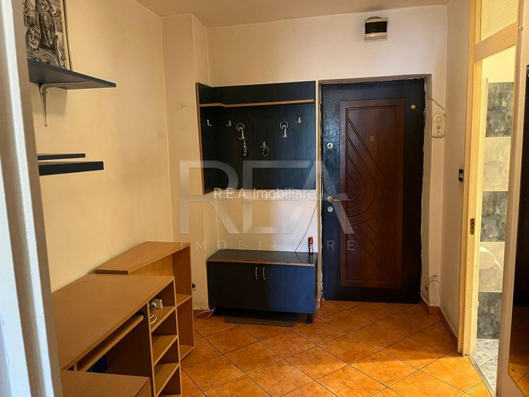 Garsoniera la intersectia Mihalache cu Averescu  - 6