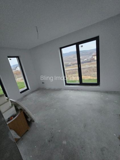 Casa individuala 5 camere, 230mp, garaj, terasa, teren 716mp, in Chinteni - 5