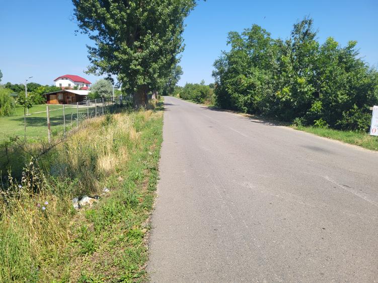 Teren 500 mp vis-a-vis de Parcul Comana/Delta Neajlovului . Posibilitate rate .