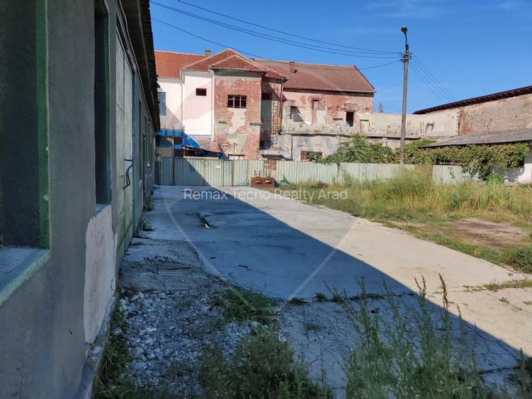 Spațiu industrial de vanzare in Ilia, jud Hunedoara, la 3 km de  A1 - 5