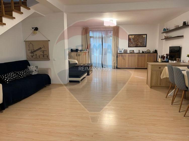 Casă / Vilă cu 4 camere de închiriat - 3