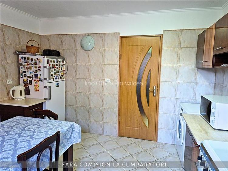 Central | Etaj 1 | Biblioteca Judeteana - aproape de cele mai bune scoli din ora - 8