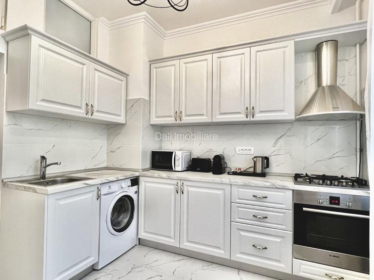 Apartament ultra-central , mobilat si utilat complet - 3