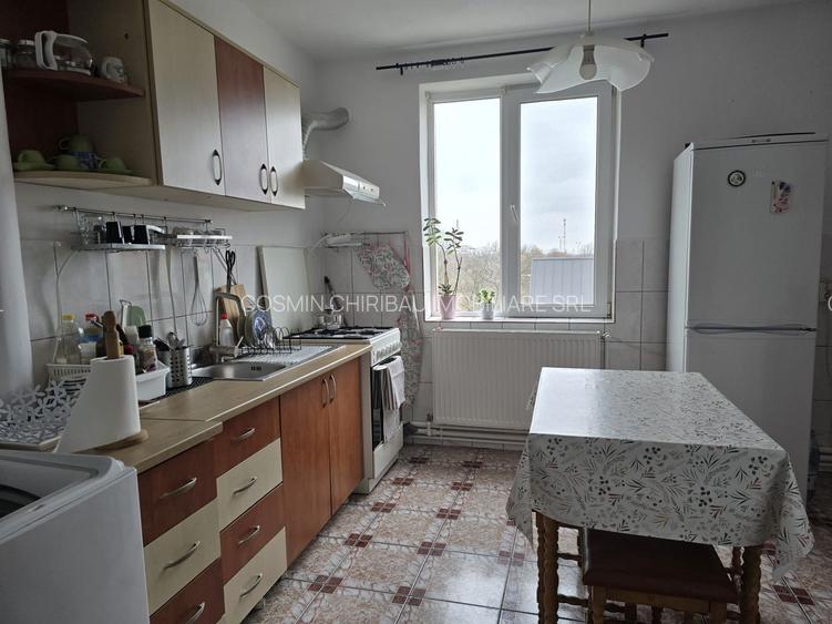 LOC. RACACIUNI,  APARTAMENT 3 CAMERE - 11