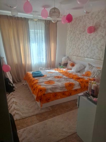 Vând Apartamen 4 camere - 9