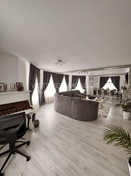 Vilă spațioasă cu 6 camere – Cartierul Viena, Oradea - 2