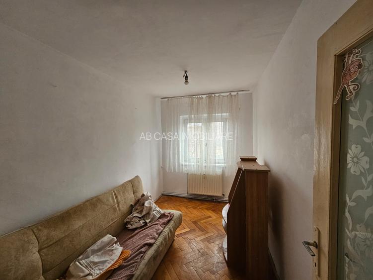 Ap 3 cam, dec, 1 baie, 2 balcoane, et. 1, Ion Ionescu de la Brad, Comision 0% - 8