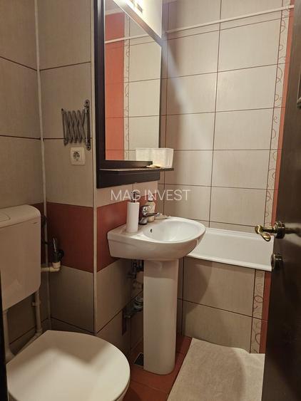 Apartament cu 3 camere, mobilat si utilat - Piata Centrala - 14