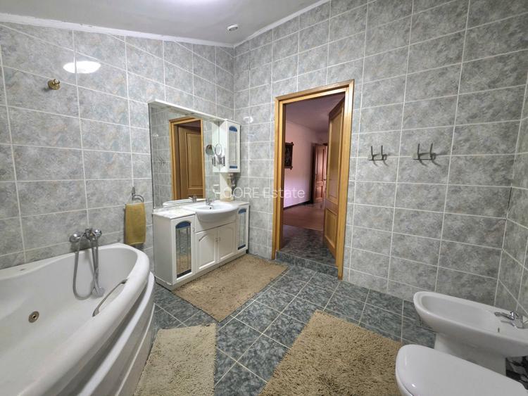 Vilă deosebită de vânzare în Otopeni langa ''Ana Aslan'' - 30