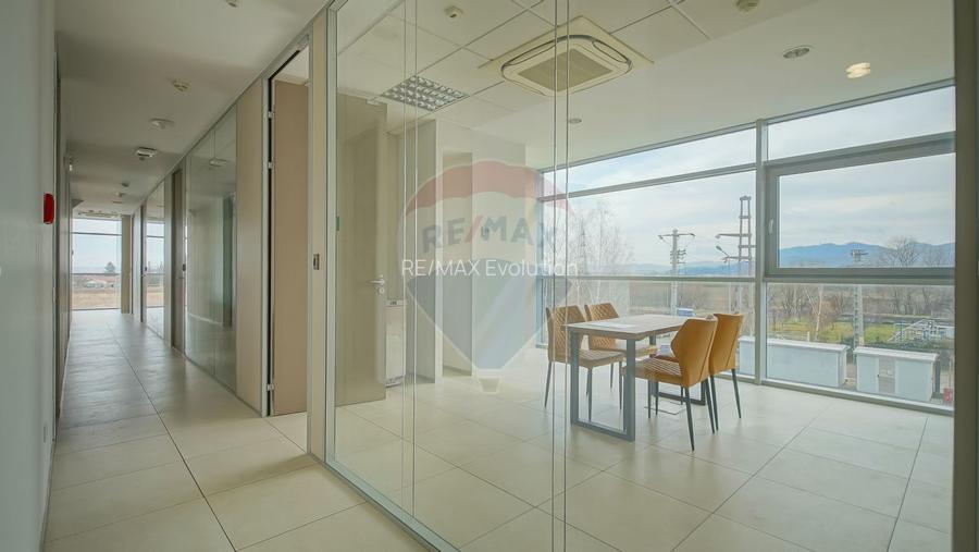 Spatiu de birouri 18-20 MP  Inchiriere regim termen lung - 19