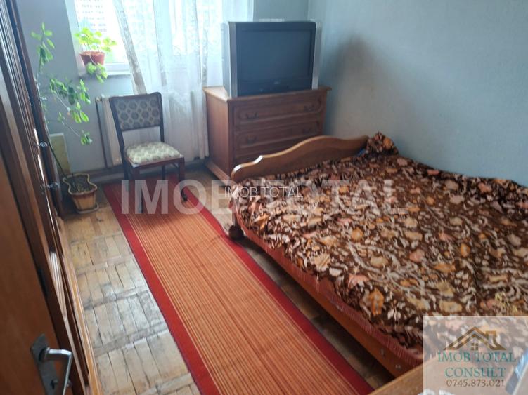 Apartament 3 camere Ultracentral etaj 7/10 - 2