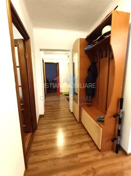 3 cam confort 1 Decomandat 83mp parter cu balcon 14 m, Semimobilat, Garii - 9