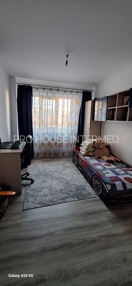 tomis lll - 3 camare decomandat - 5