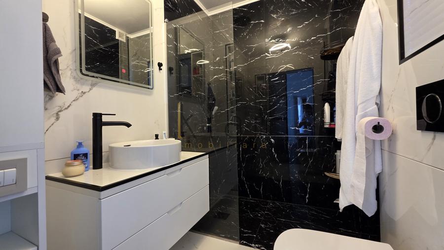 Apartament 3 camere LUX 76mp,balcon,parcare,Centru, zona NTT