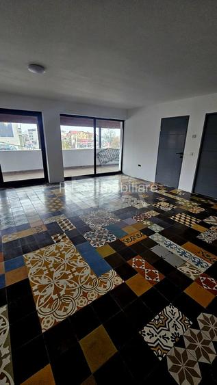 Spatiu Comercial - Drumu Sării - 13 Septembrie - 4