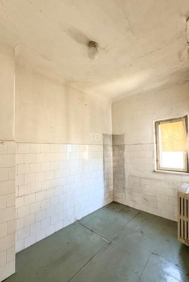 VILA INTERBELICA IN CURS DE RENOVARE COMPUSA DIN DOUA APARTAMENTE - PARCUL CAROL - 7