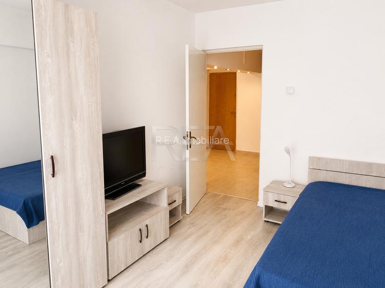 2 camere Octavian Goga decomandat, et. 3, metrou, 67 mp, bloc monolit - 4