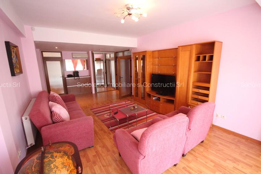 Spatios si primitor la 5 minute de Iulius Mall - 3