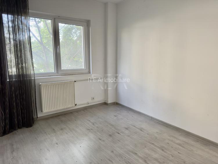 3 Camere Etaj 1/4 Cartierul Brâncuși - 12