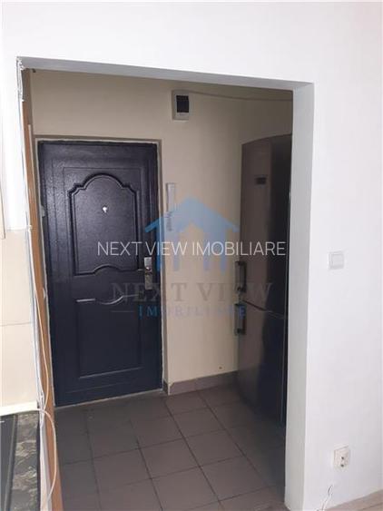 Garsoniera, Dambul Rotund - 6