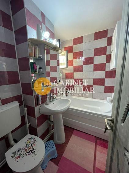 FARA RISC - PODU ROS - LICEUL EMIL RACOVITA - 3 CAMERE - RENOVAT - 11