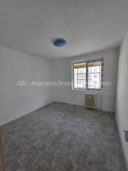 Ap. 3 cam. dec. Tineretului - Al. Tohani - 3