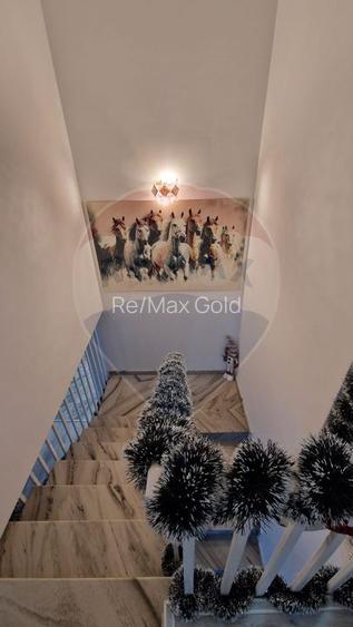 Casă / Vilă cu 5 camere - la 2 minute de Complex Cosmopolis - 13