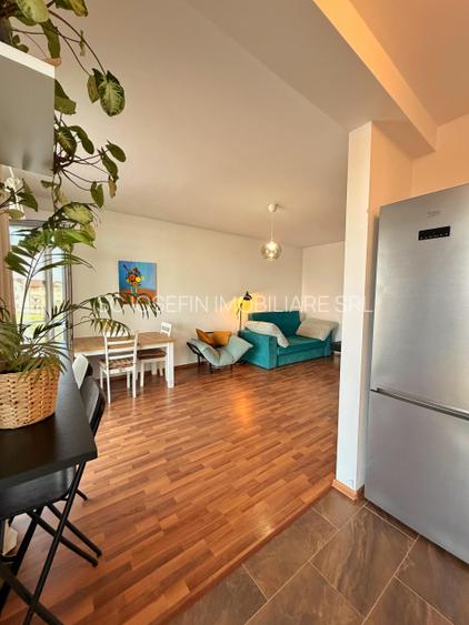 De inchiriat, apartament cu parcare - 3
