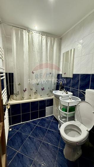 Apartament cu 3 camere de închiriat str. George Cosbuc - 9