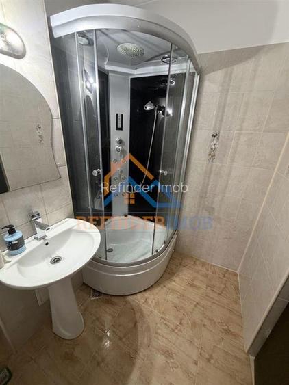 Apartament de vanzare cu 3 camere, 2 grupuri sanitare, Bulevardul Timisoara - 7