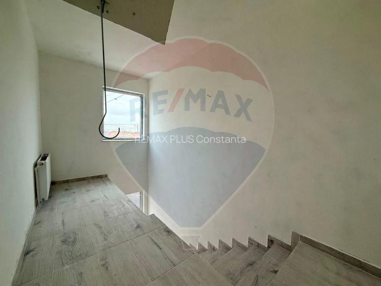 Vila P + 1 de vanzare in Eforie Nord teren proprietate 300 mp - 25