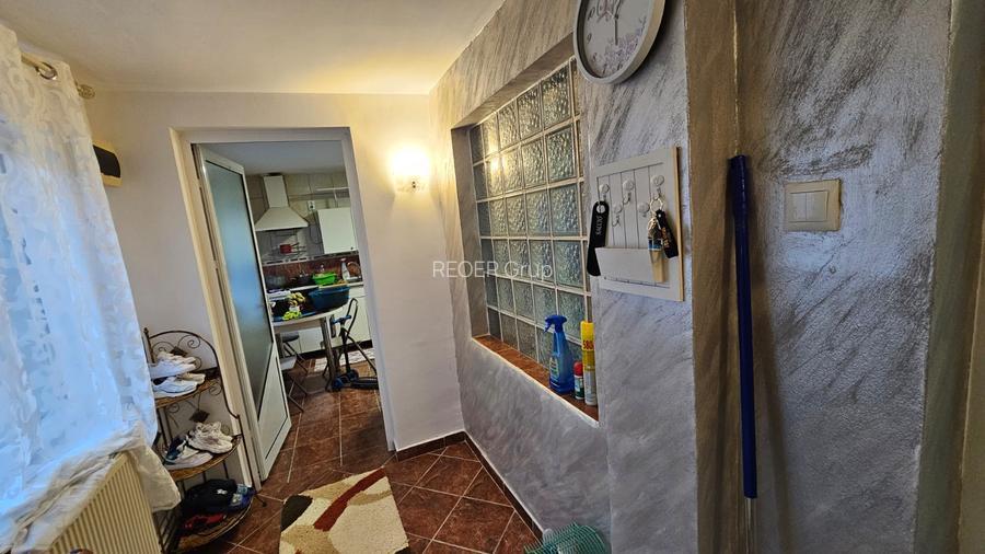 URGENT -Zona AFI Palace casa 2007 parter 3 camere  la 109000 euro - 8