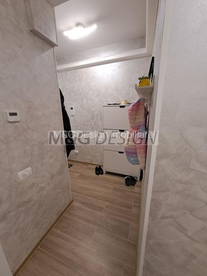 3 camere  bloc nou, 80 mp utili , balcon de 20 m - 23