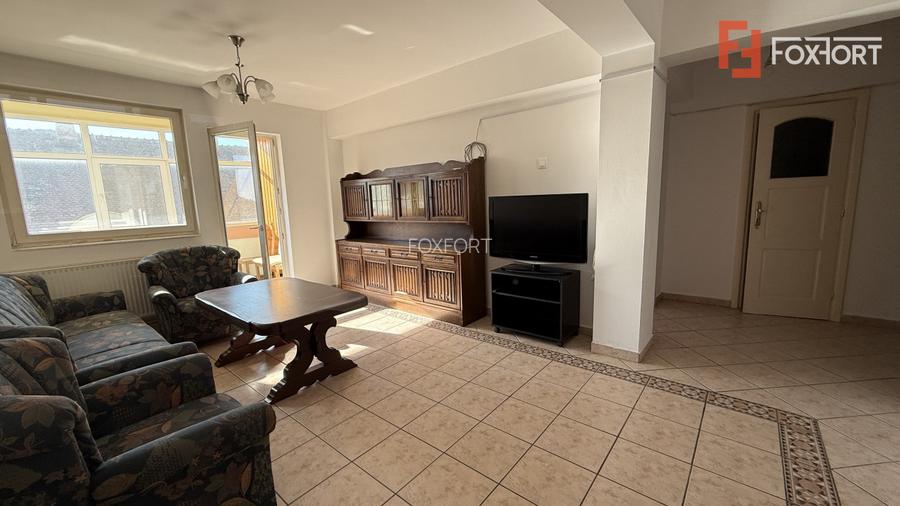 Apartament cu 4 camere, de inchiriat, in Centrul orasului - 4