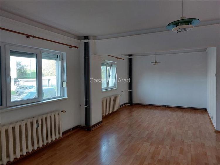 Apartament 4 camere, zona Micalaca, parter. De inchiriat sau de vanzare! - 10