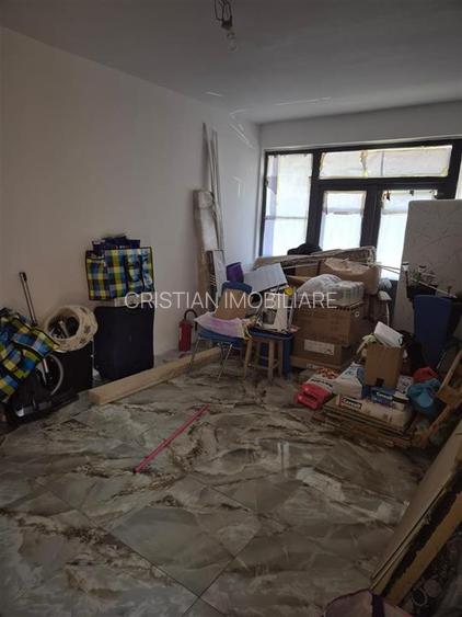 ZONA CENTRALA  Casa 6 camere + Spatiu comercial constructie caramida - 11